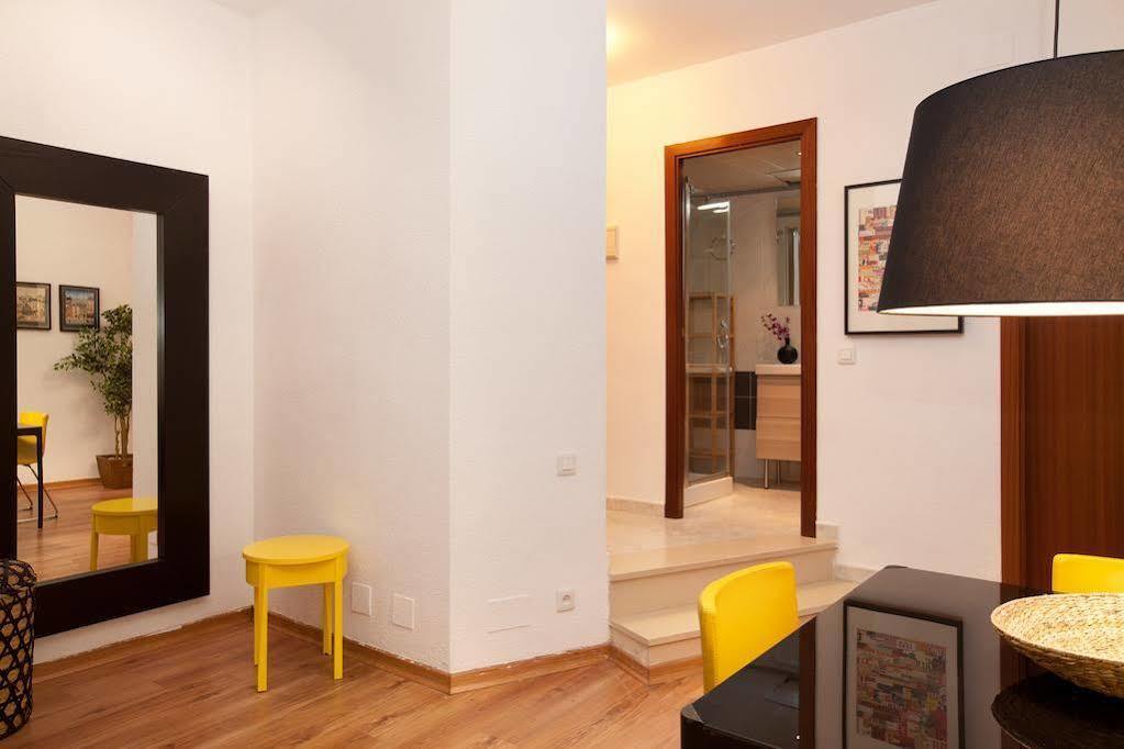 Portal Del Angel Barcelona Apartment Exterior photo